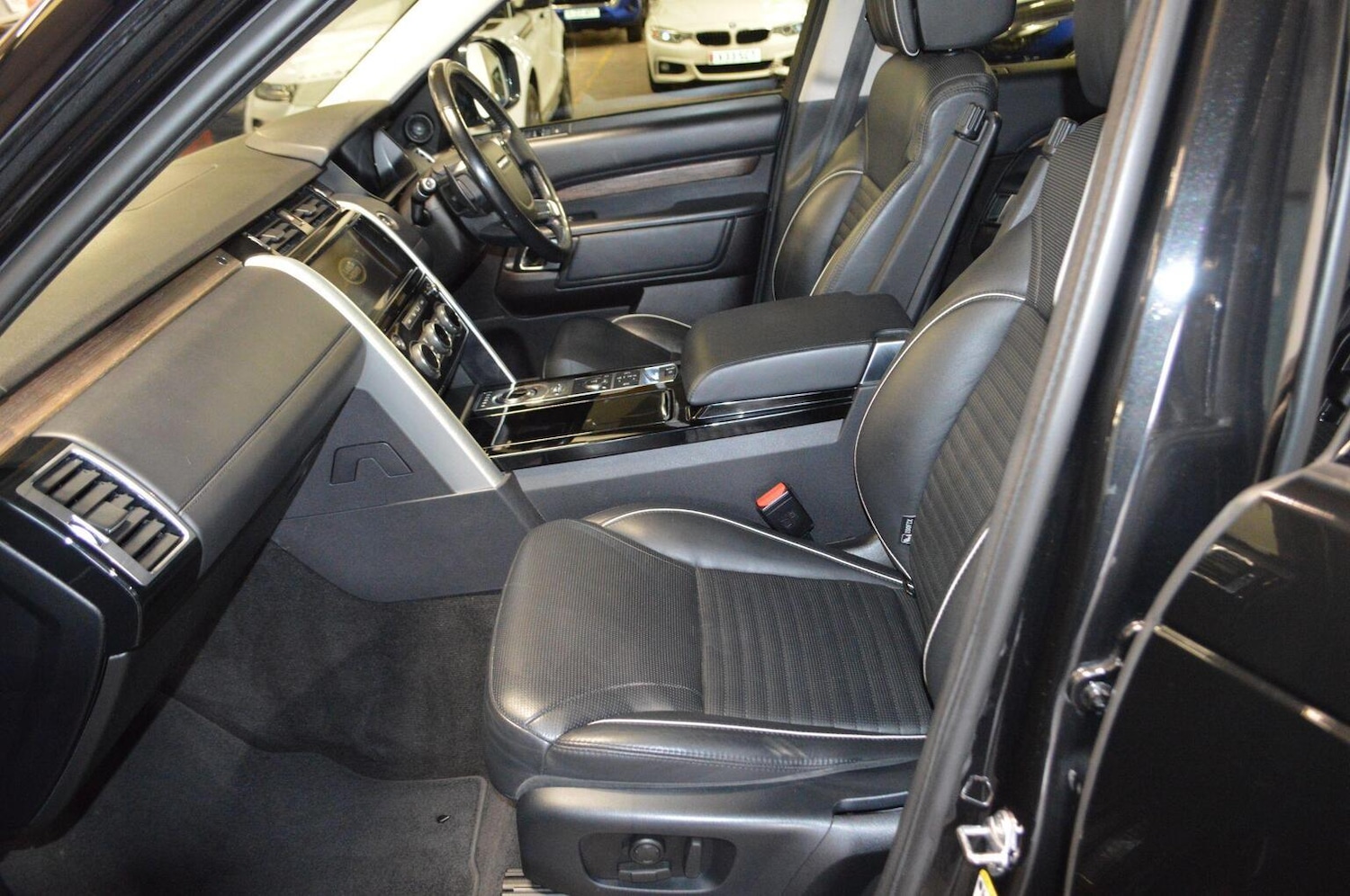 Used Land Rover Discovery 2018 for sale - 77921429: Photo 13