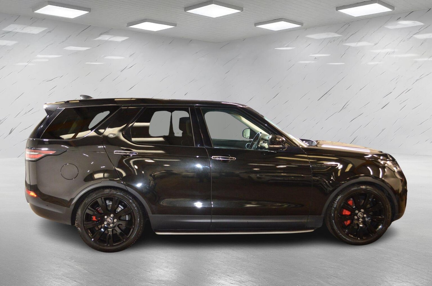 Used Land Rover Discovery 2018 for sale - 77921429: Photo 9