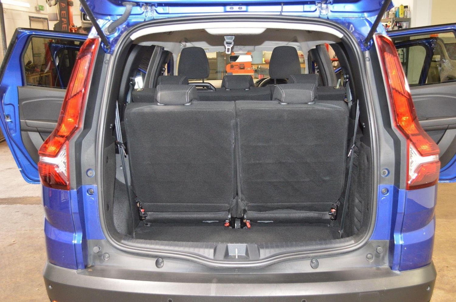 Vehicle 29