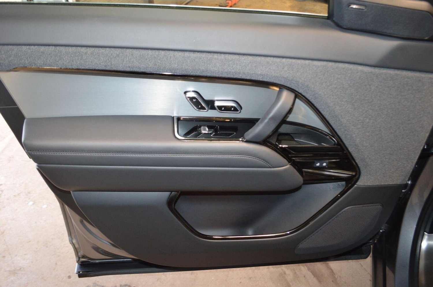 Used Land Rover Range Rover Sport 2024 for sale - 77385273: Photo 28