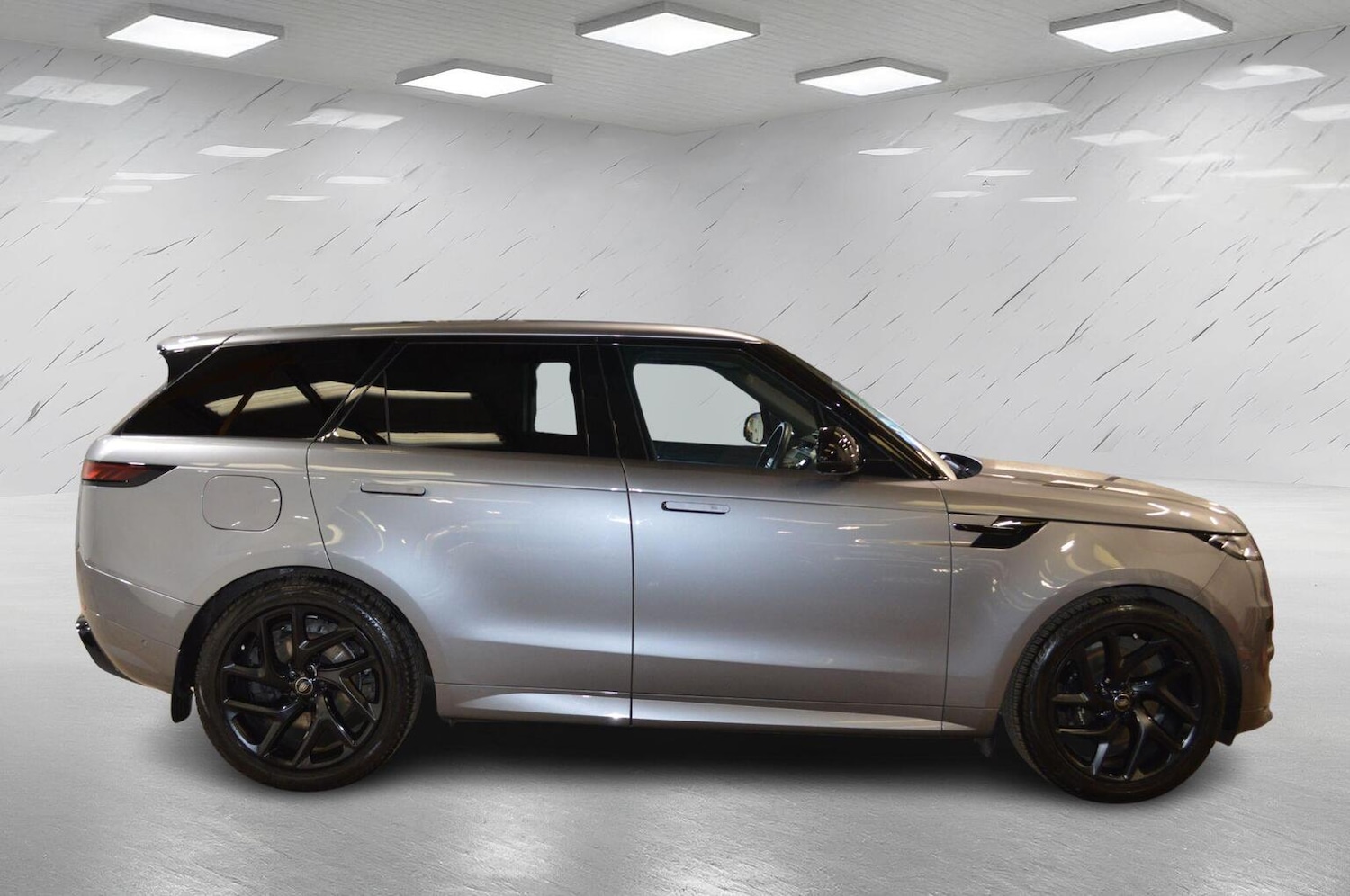 Used Land Rover Range Rover Sport 2024 for sale - 77385273: Photo 5