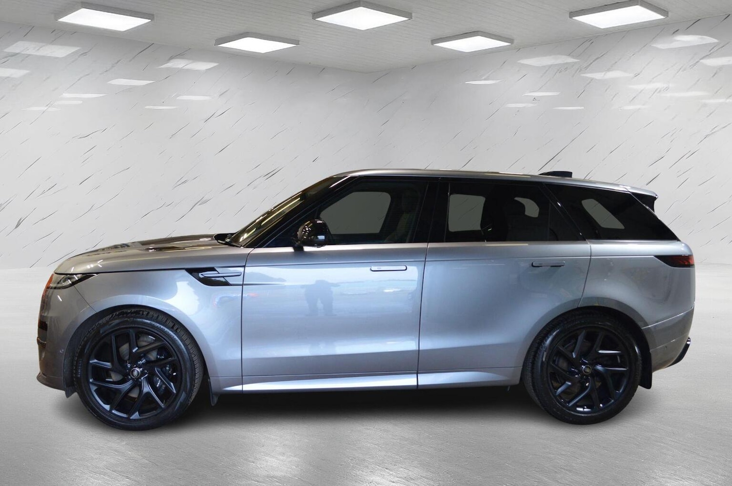 Used Land Rover Range Rover Sport 2024 for sale - 77385273: Photo 8