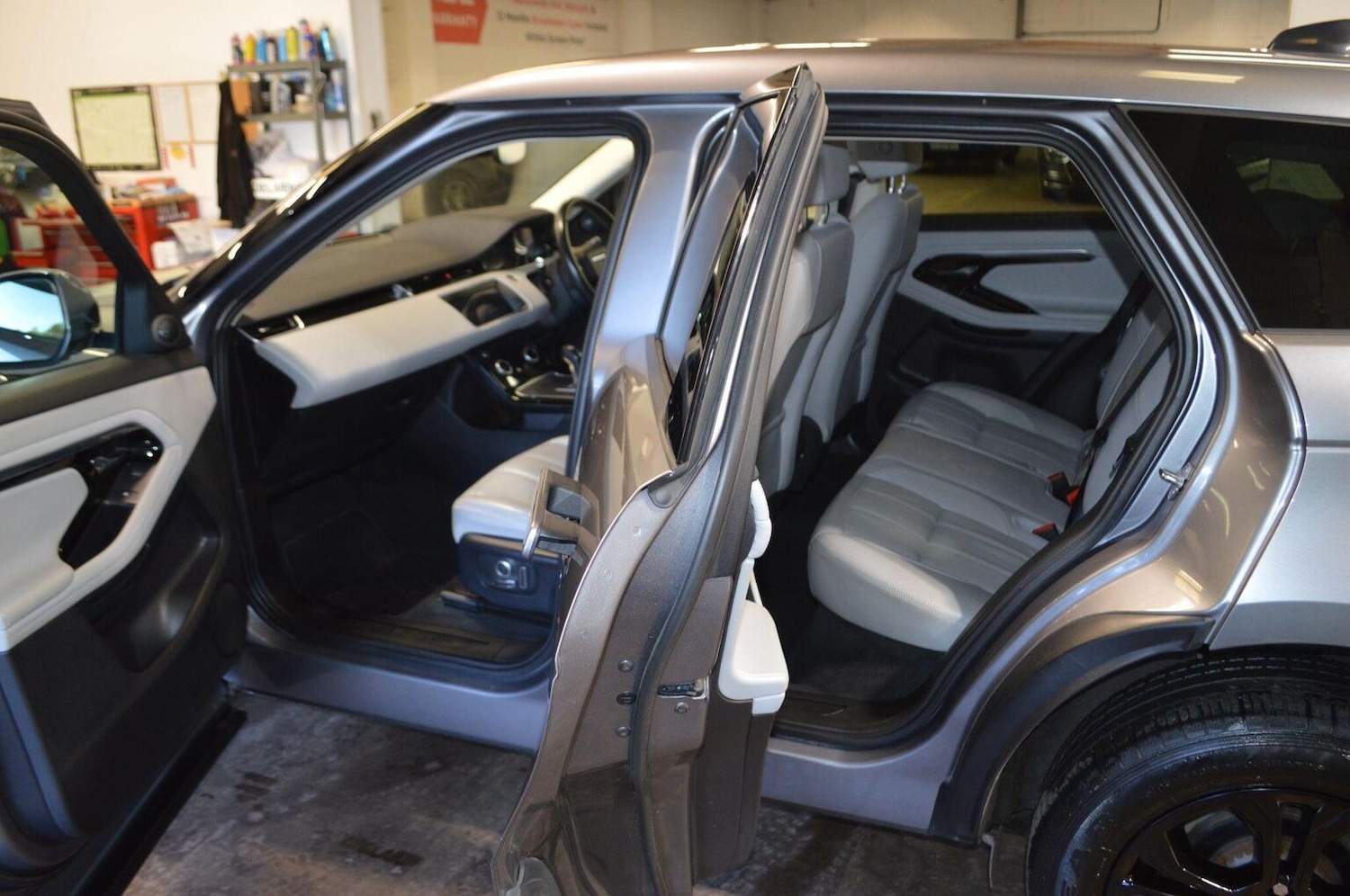 Used Land Rover Range Rover Evoque 2021 for sale - 77968808: Photo 25