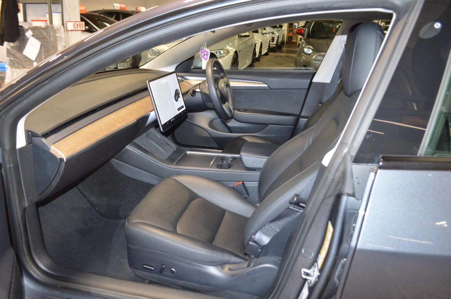 Used Tesla Model 3 2021 for sale - 76687126: Photo 13