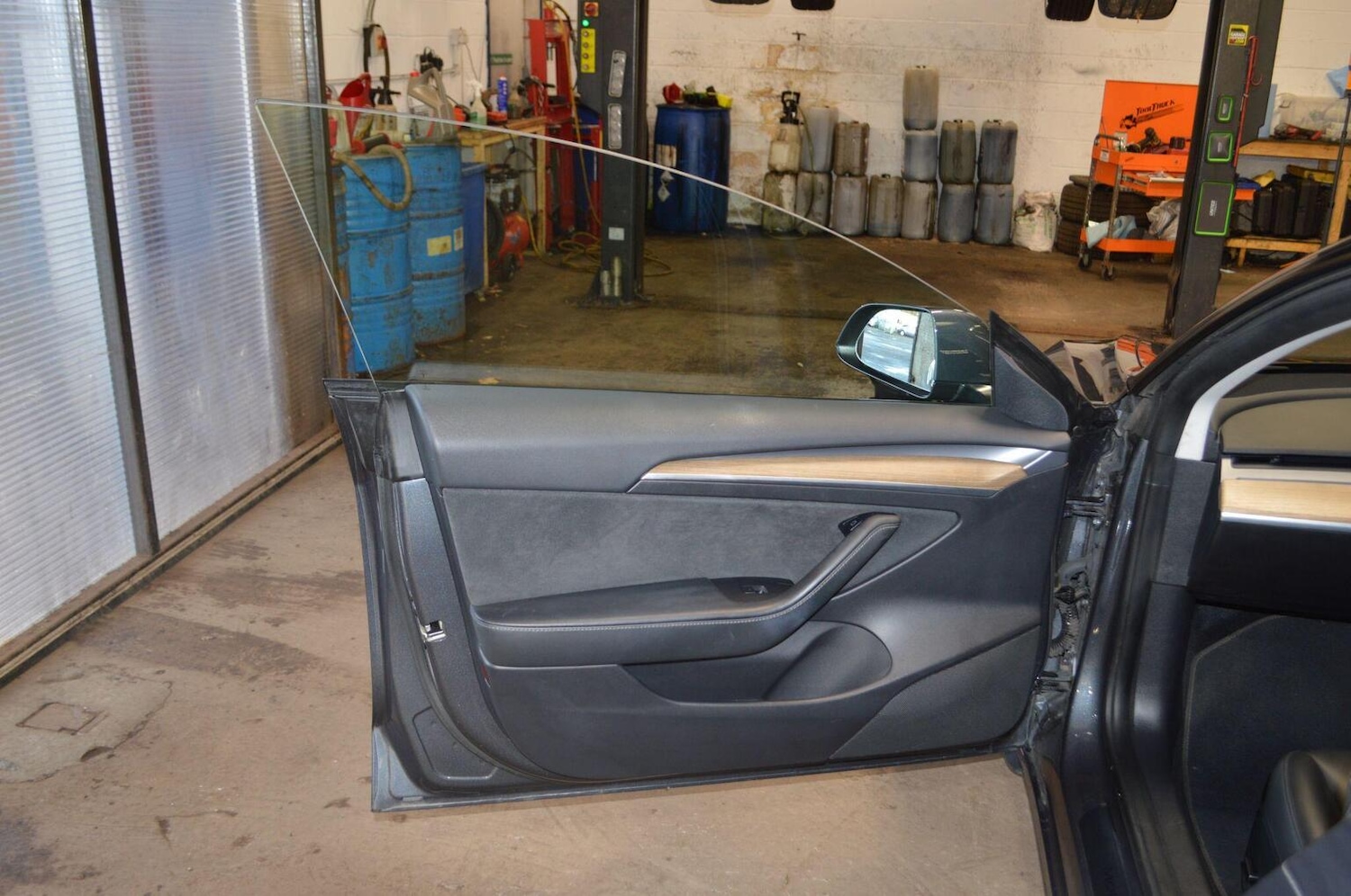 Used Tesla Model 3 2021 for sale - 76687126: Photo 27