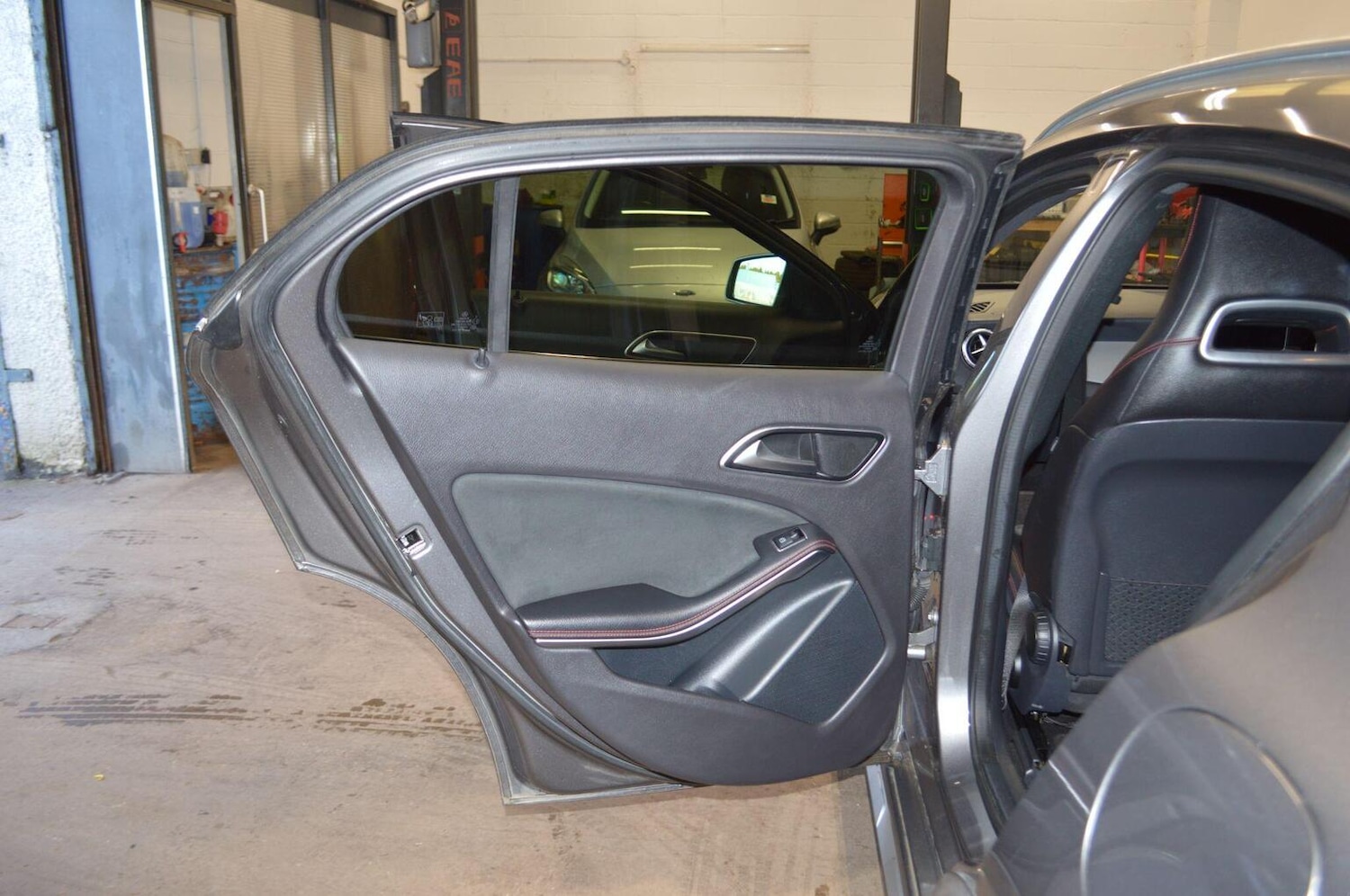 Used Mercedes-Benz GLA 2015 for sale - 76591545: Photo 49