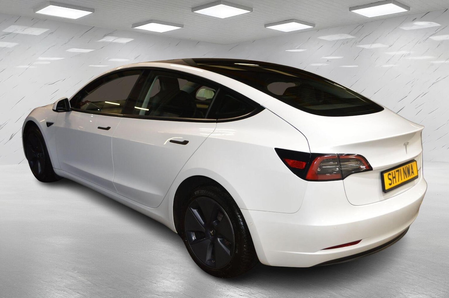 Used Tesla Model 3 2021 for sale - 77264509: Photo 6