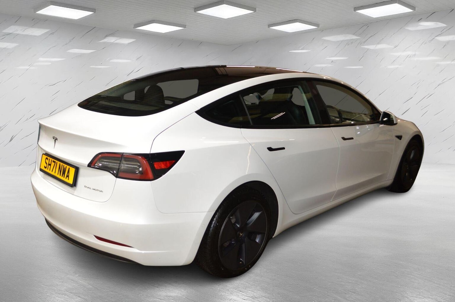 Used Tesla Model 3 2021 for sale - 77264509: Photo 9