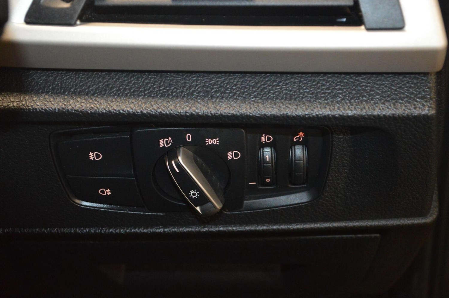 Used BMW 1 Series 2017 for sale - 77938127: Photo 31