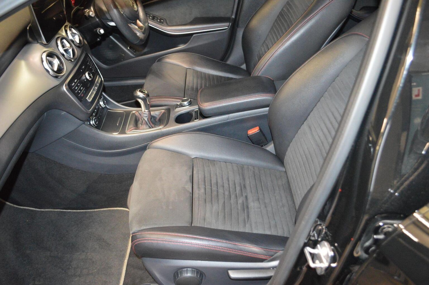 Used Mercedes-Benz GLA 2018 for sale - 76225296: Photo 13
