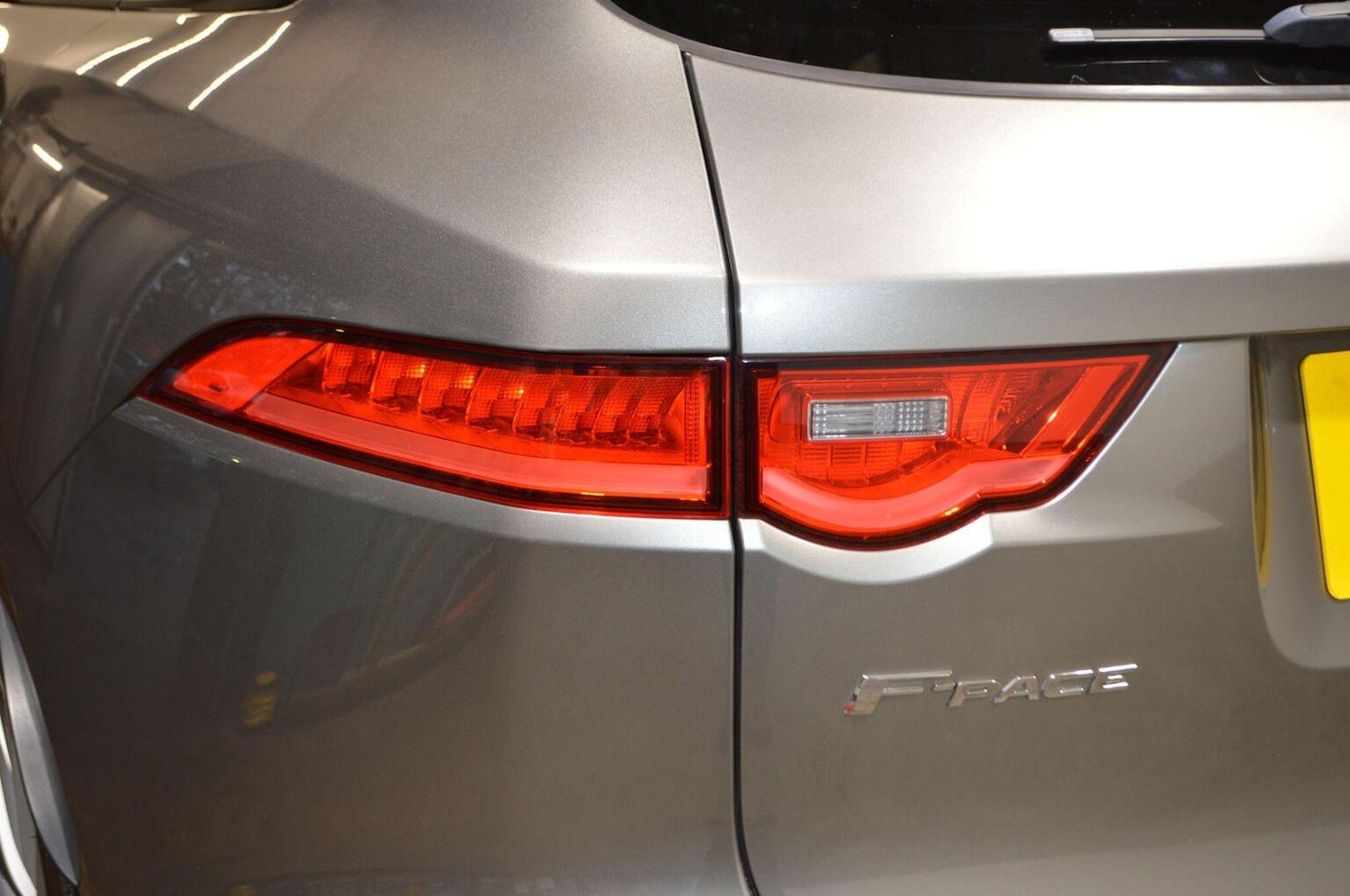 Used Jaguar F-Pace 2017 for sale - 76712360: Photo 36