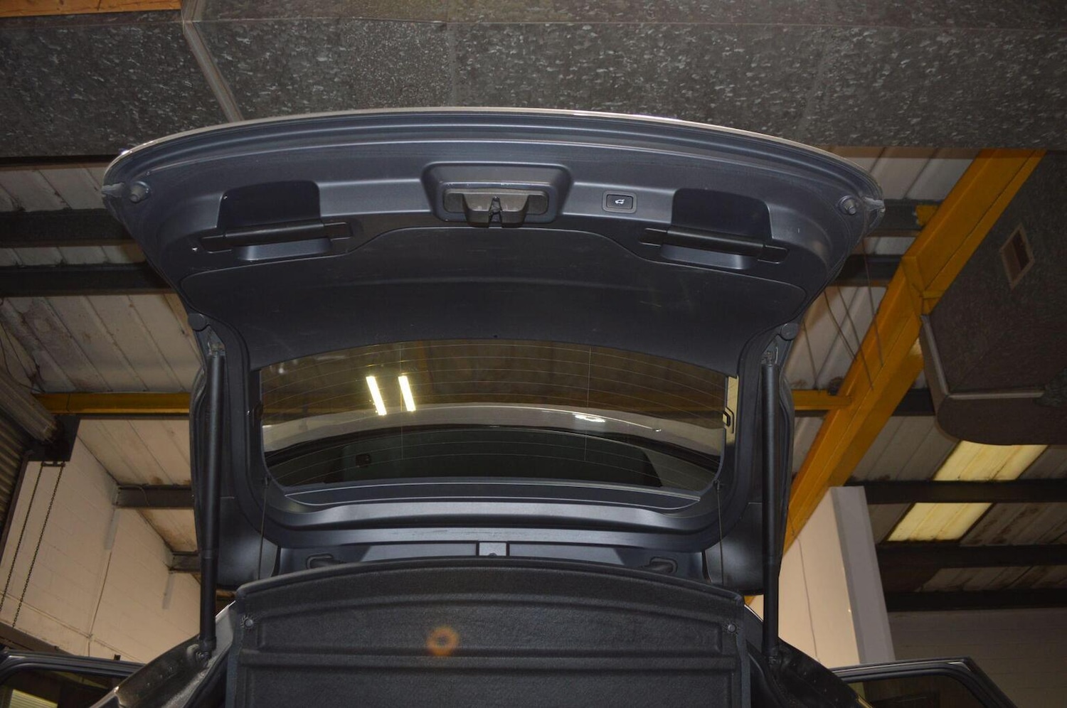 Used Jaguar F-Pace 2017 for sale - 76712360: Photo 60