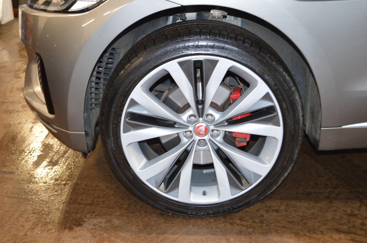 Used Jaguar F-Pace 2017 for sale - 76712360: Photo 64