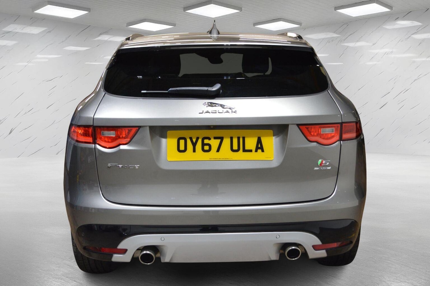 Used Jaguar F-Pace 2017 for sale - 76712360: Photo 7