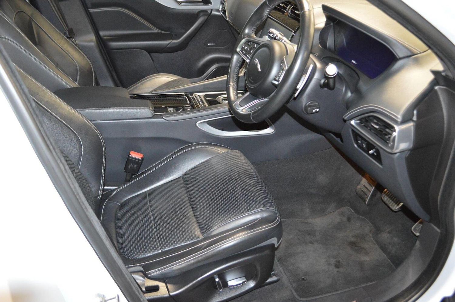 Used Jaguar F-Pace 2020 for sale - 77521951: Photo 12