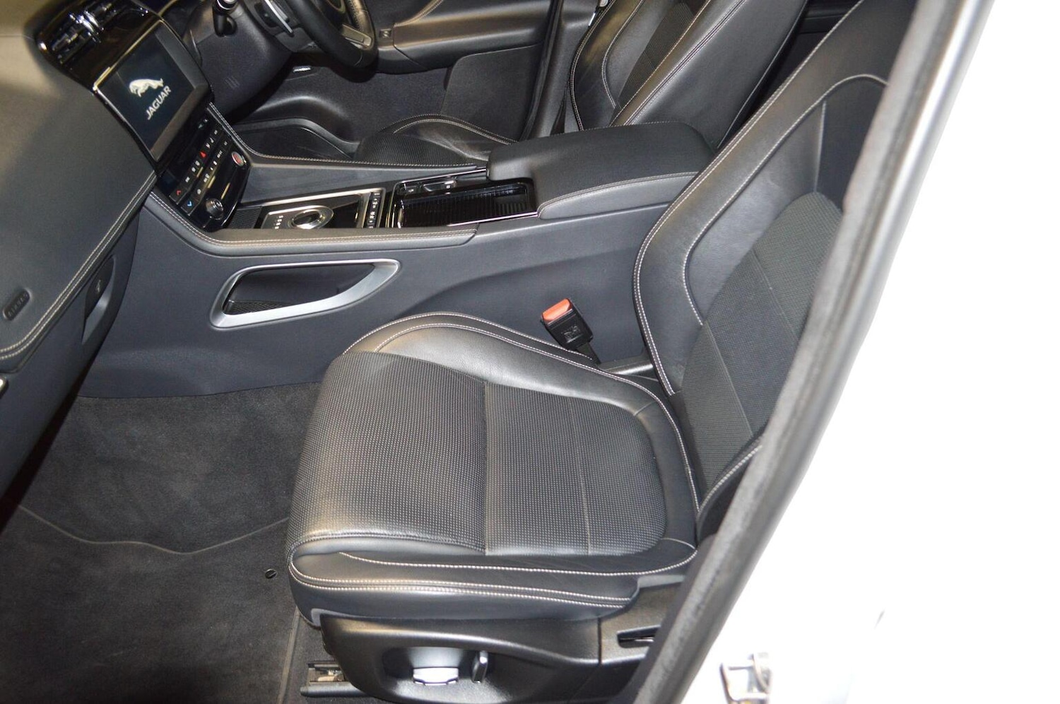 Used Jaguar F-Pace 2020 for sale - 77521951: Photo 13