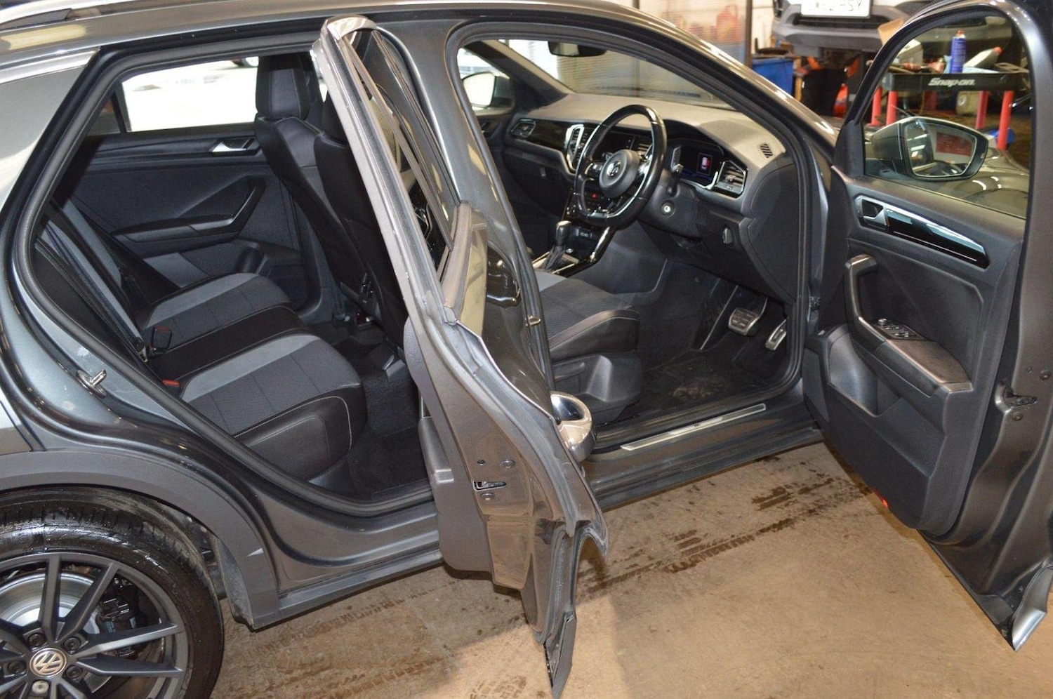 Vehicle 29