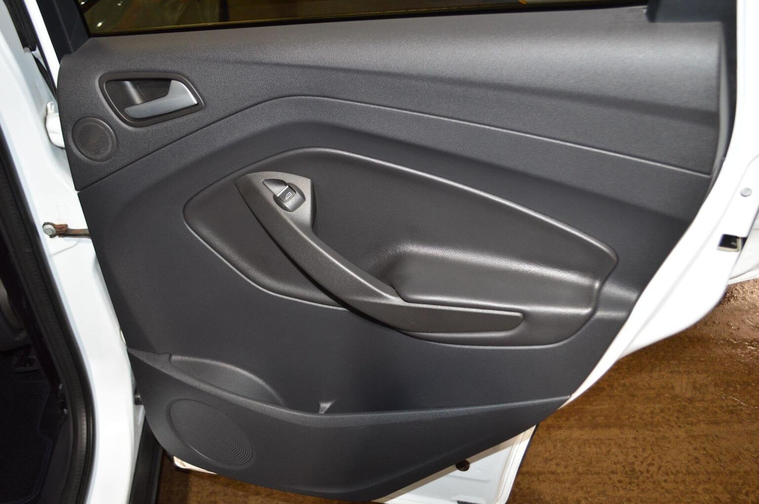 Used Ford Kuga 2015 for sale - 76884858: Photo 23