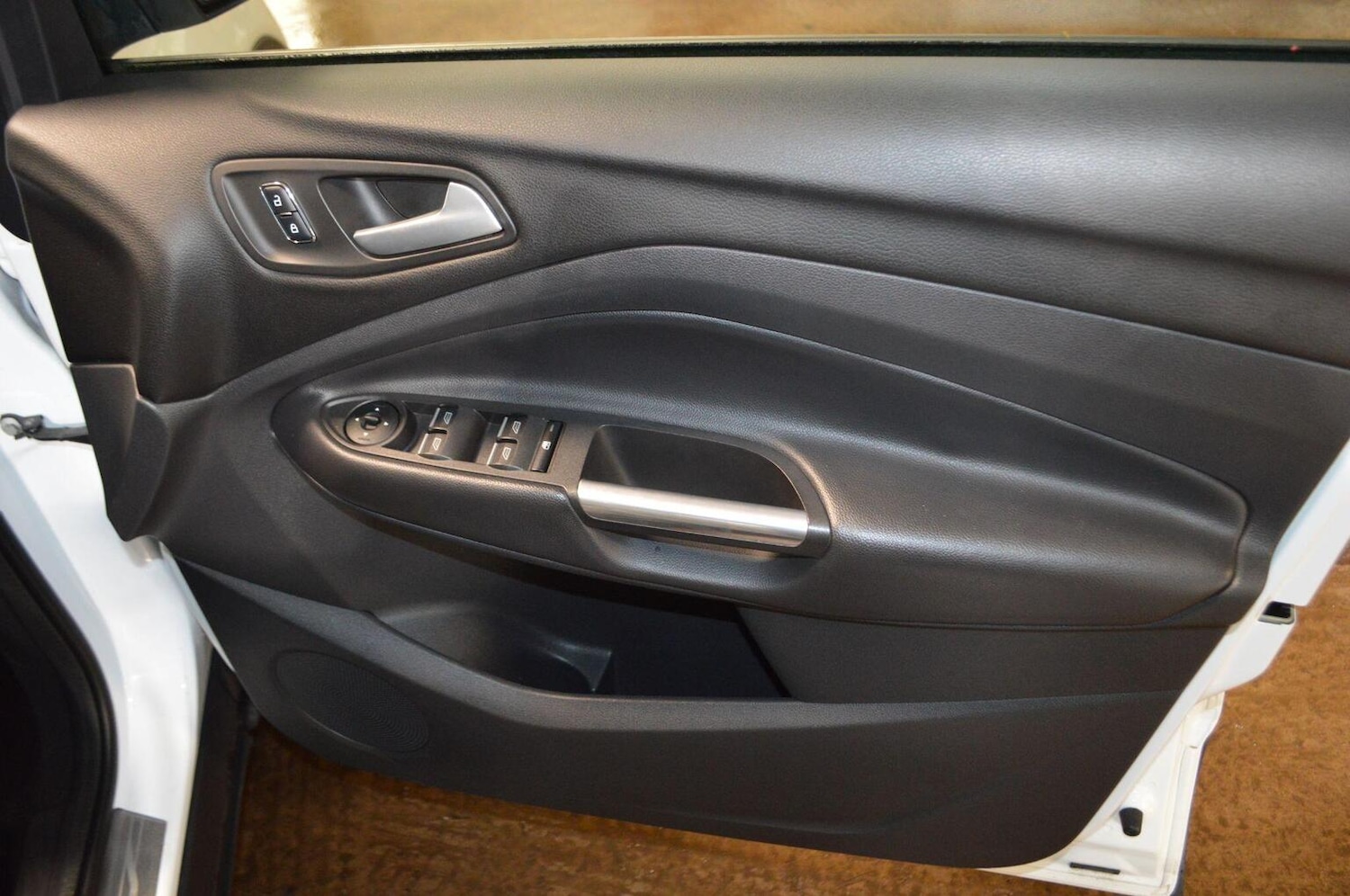 Used Ford Kuga 2015 for sale - 76884858: Photo 24