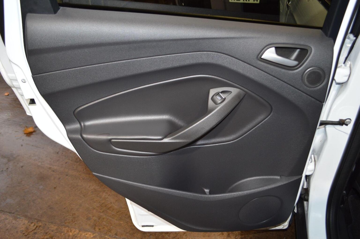 Used Ford Kuga 2015 for sale - 76884858: Photo 26