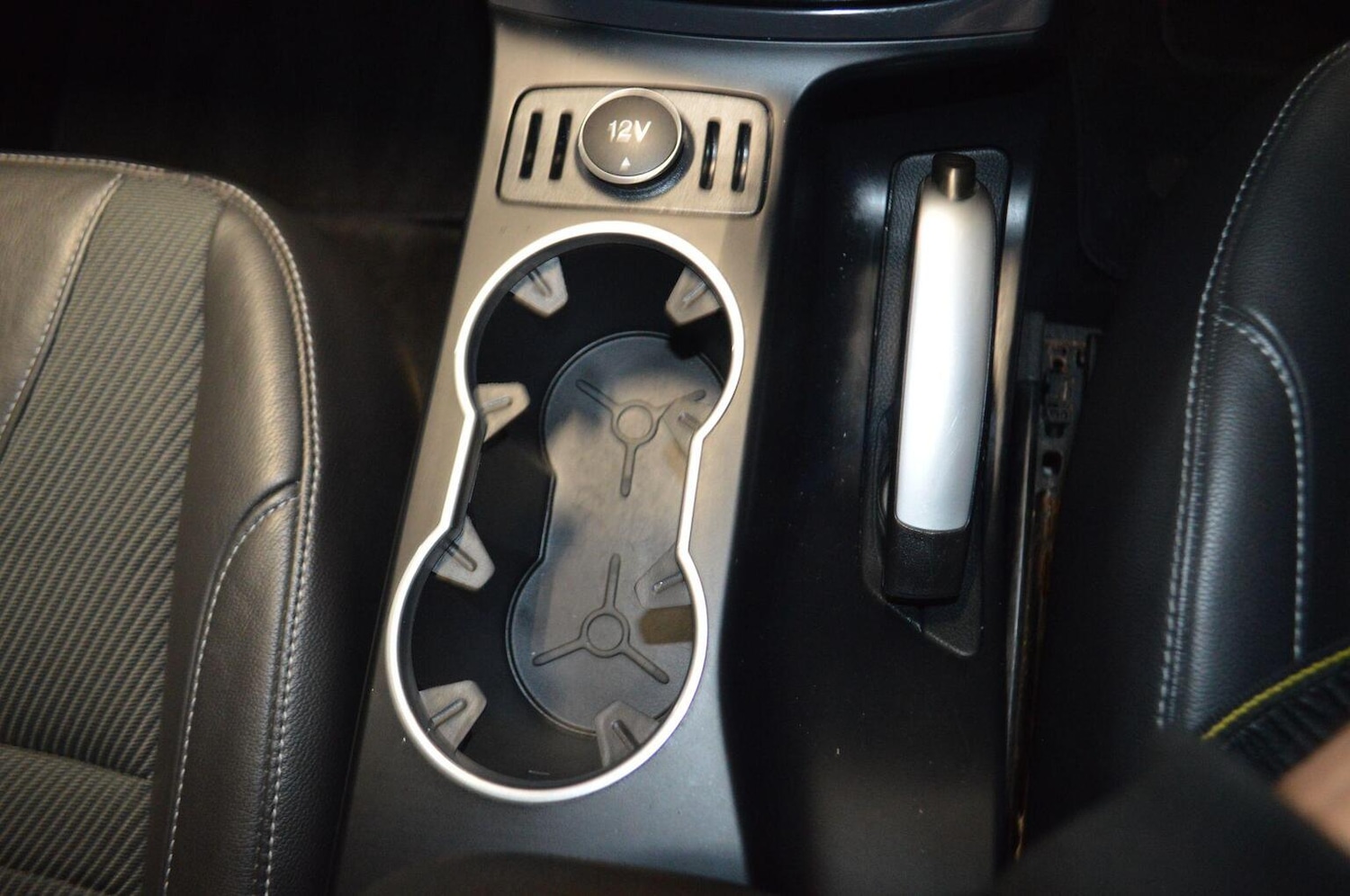 Used Ford Kuga 2015 for sale - 76884858: Photo 34