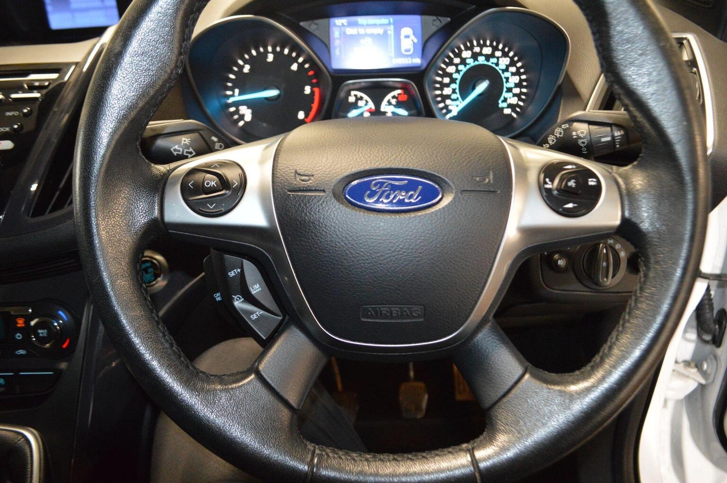 Used Ford Kuga 2015 for sale - 76884858: Photo 36