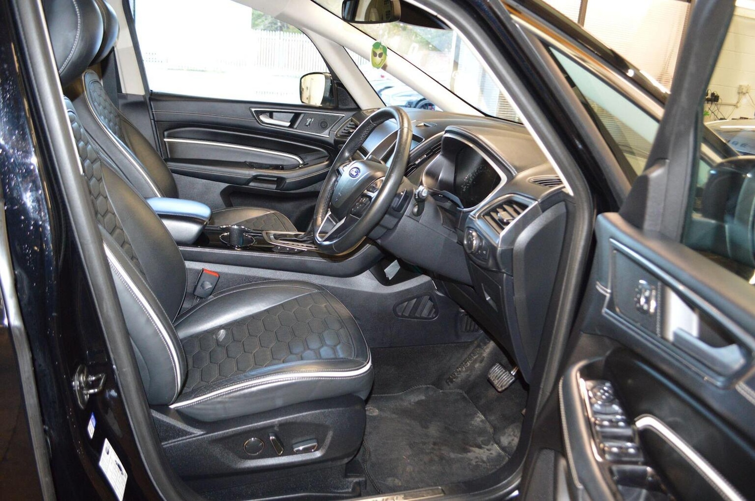 Used Ford S-Max 2017 for sale - 76784956: Photo 12