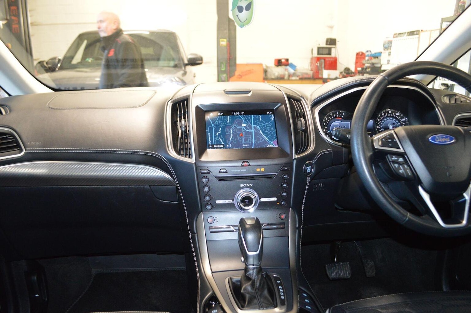 Used Ford S-Max 2017 for sale - 76784956: Photo 16