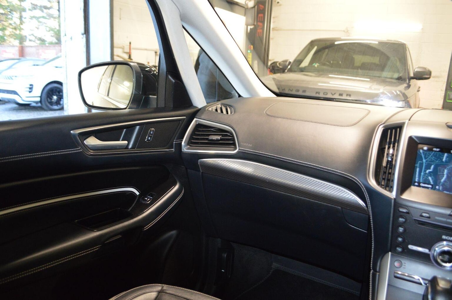 Used Ford S-Max 2017 for sale - 76784956: Photo 17