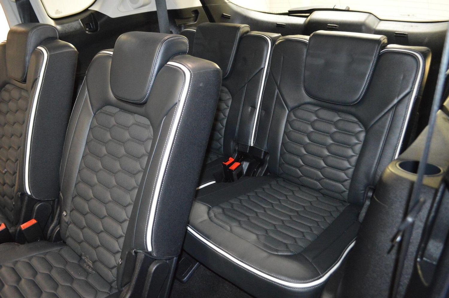 Used Ford S-Max 2017 for sale - 76784956: Photo 25