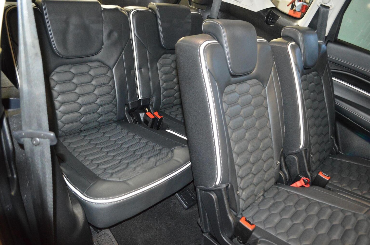 Used Ford S-Max 2017 for sale - 76784956: Photo 26