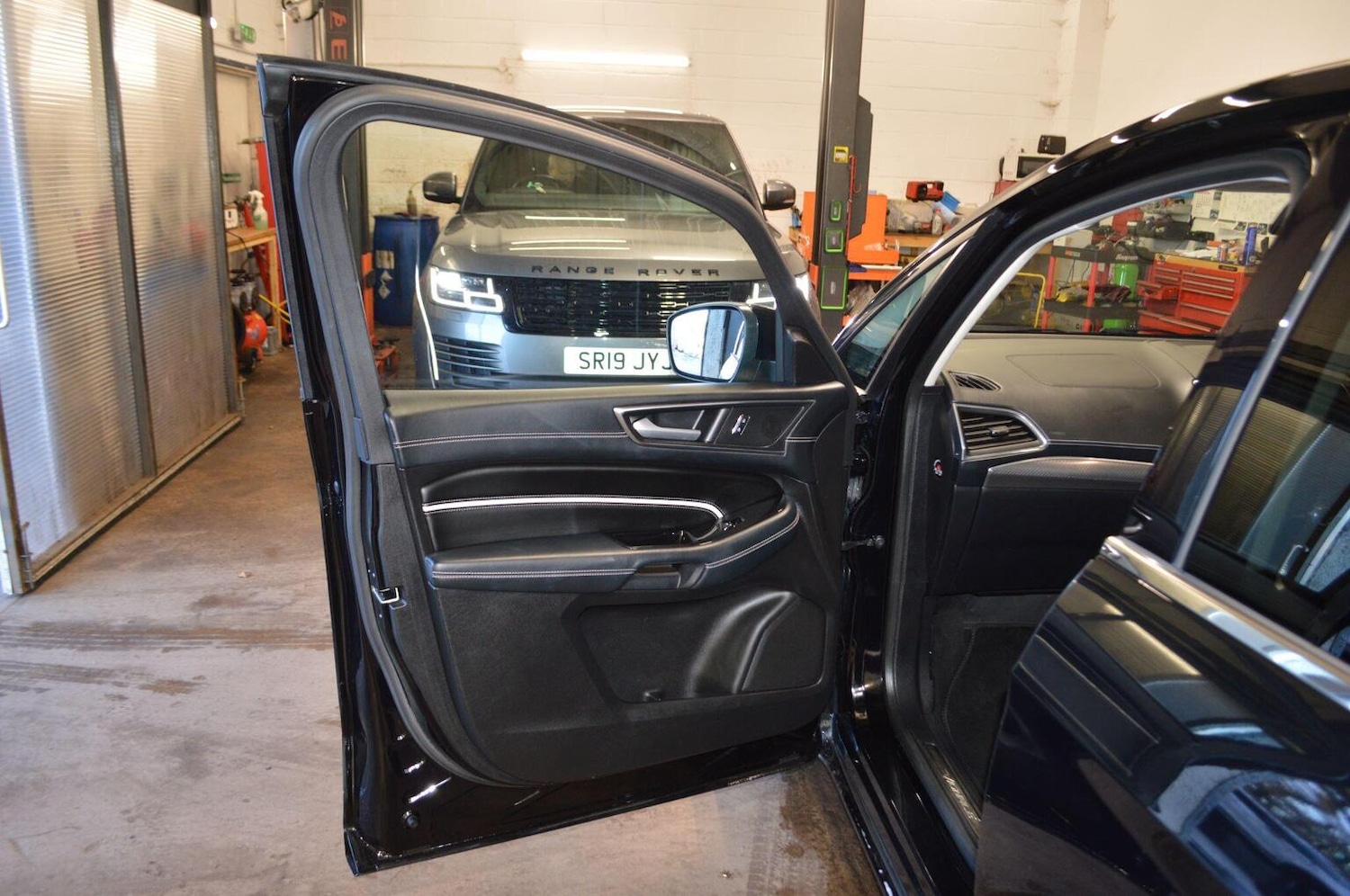 Used Ford S-Max 2017 for sale - 76784956: Photo 35