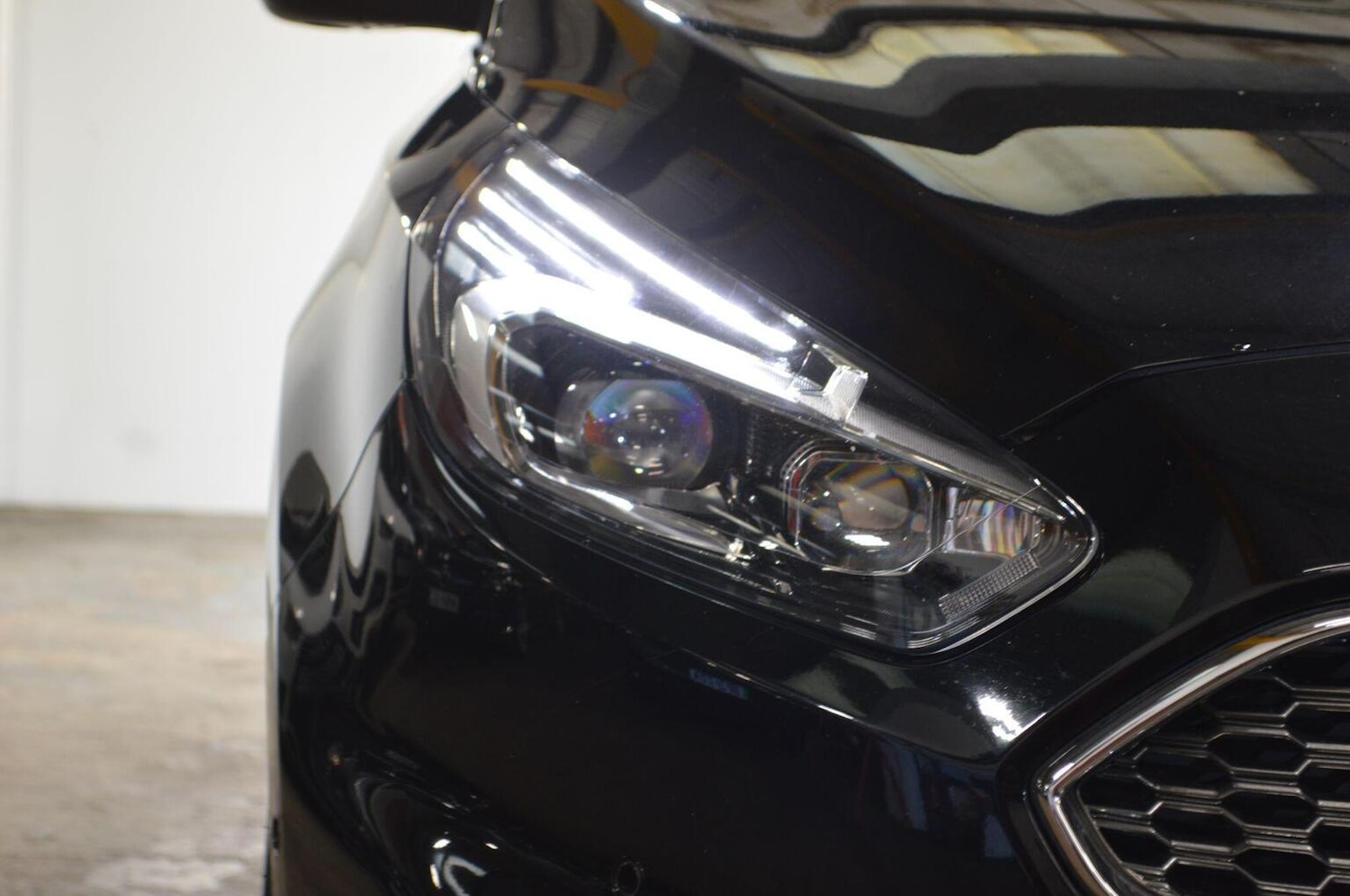 Used Ford S-Max 2017 for sale - 76784956: Photo 49