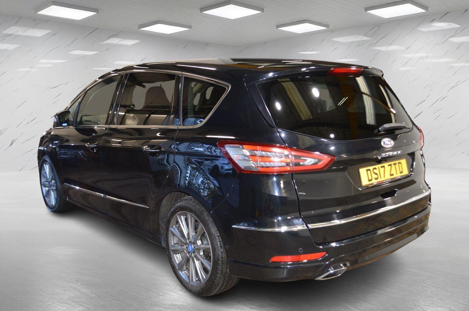 Used Ford S-Max 2017 for sale - 76784956: Photo 6