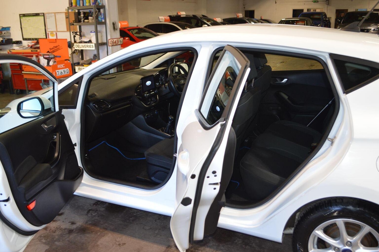 Used Ford Fiesta 2019 for sale - 77836974: Photo 32