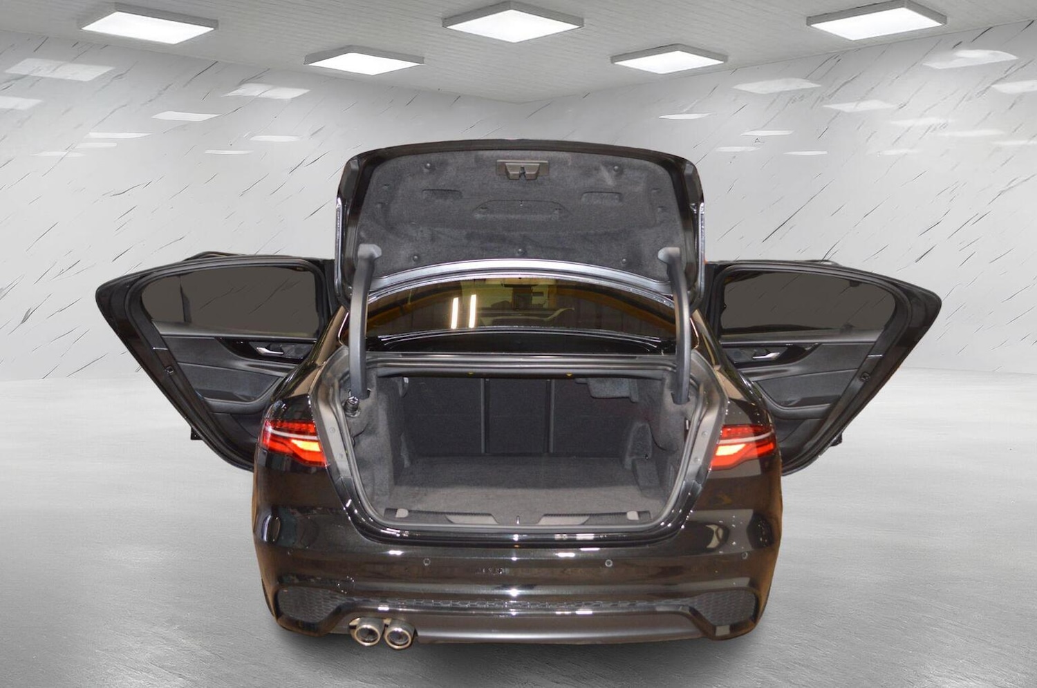 Used Jaguar XE 2021 for sale - 76471260: Photo 8