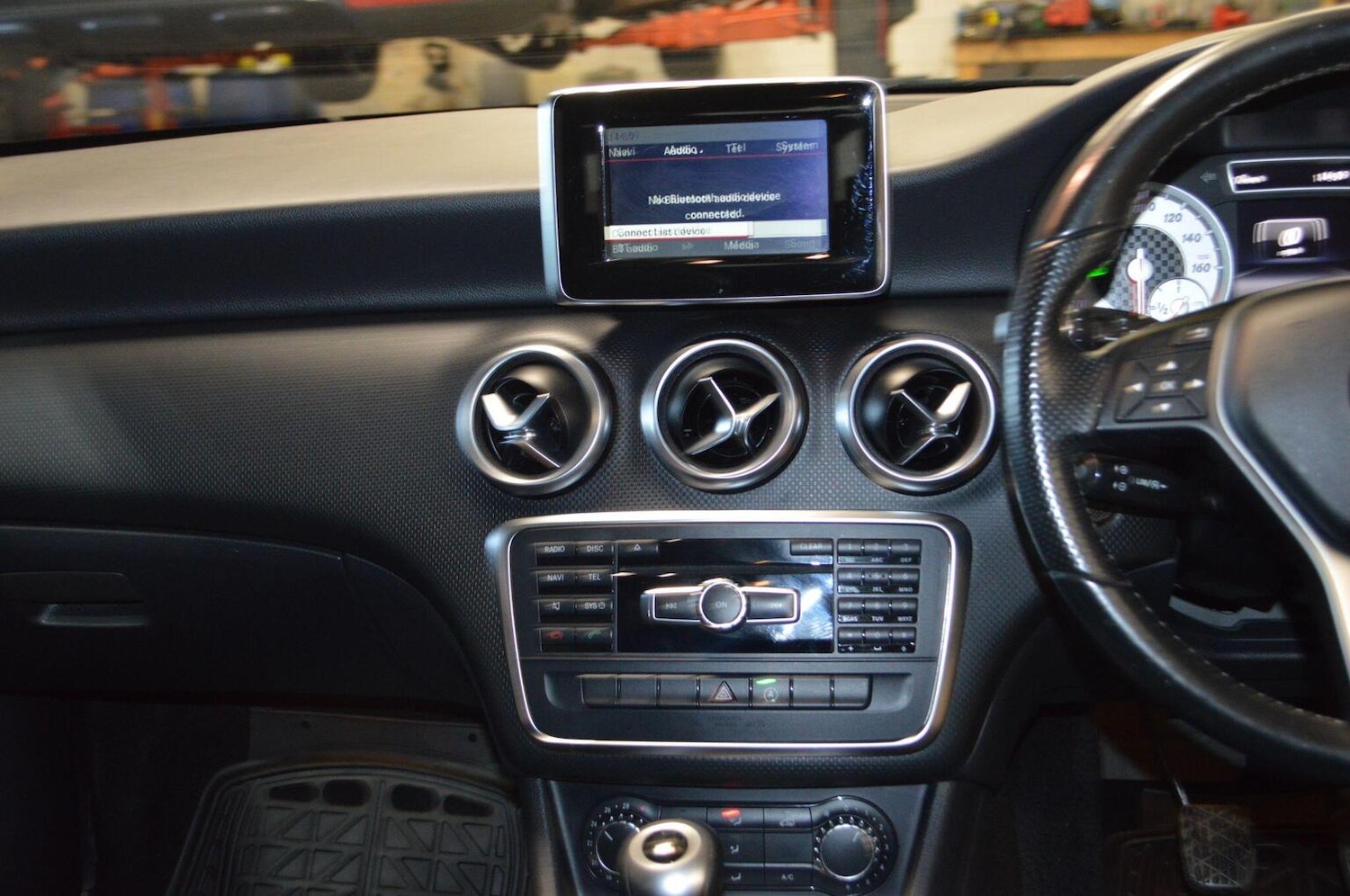 Used Mercedes-Benz A-Class 2015 for sale - 76358235: Photo 15