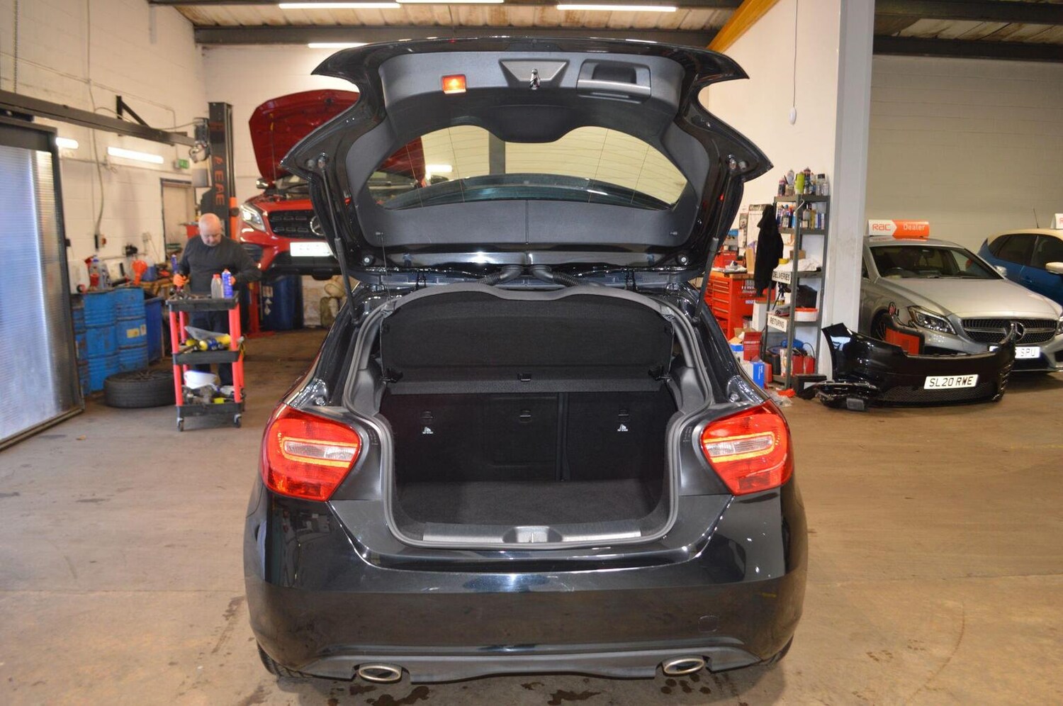 Used Mercedes-Benz A-Class 2015 for sale - 76358235: Photo 45