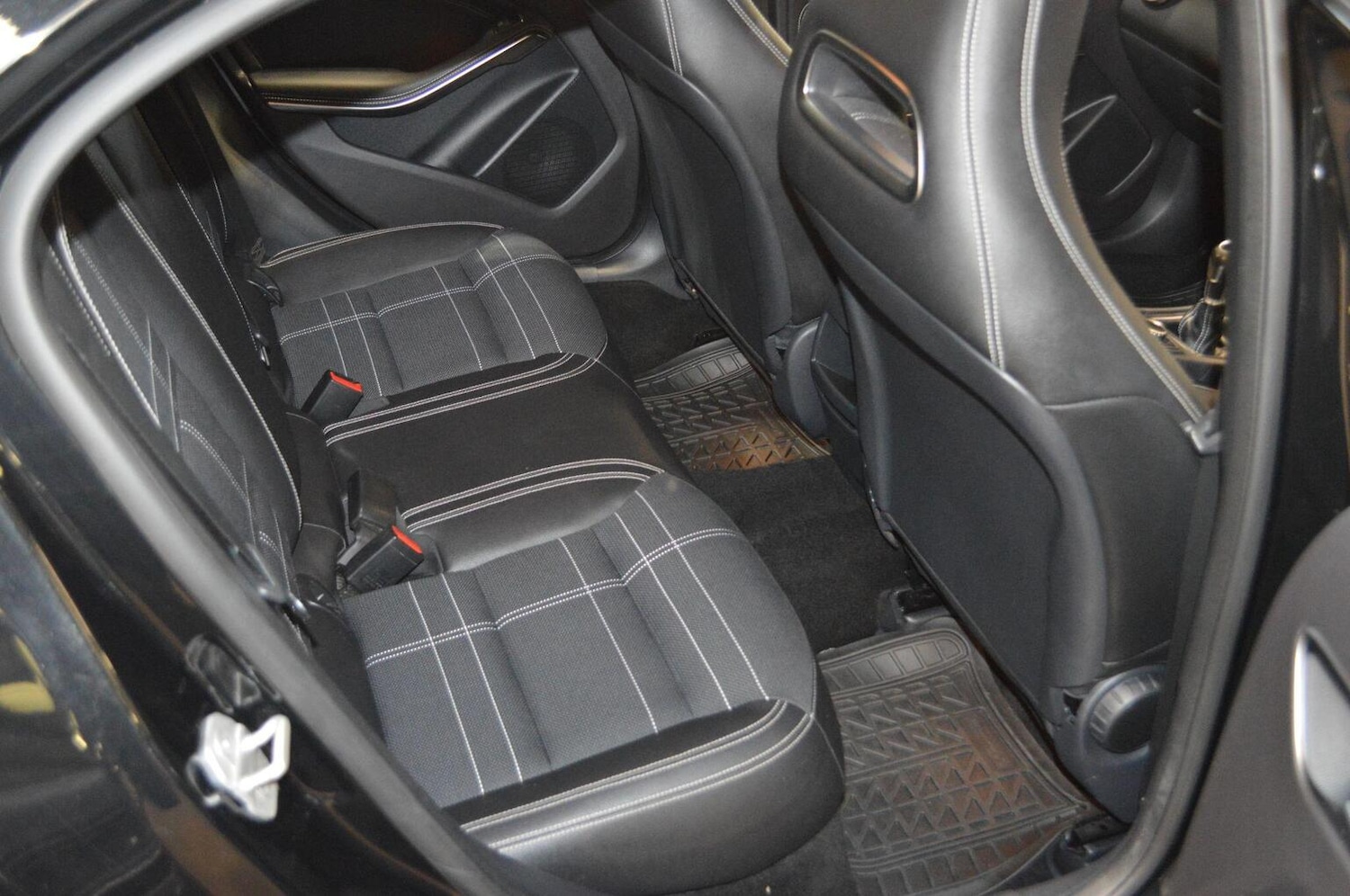 Used Mercedes-Benz A-Class 2015 for sale - 76358235: Photo 49