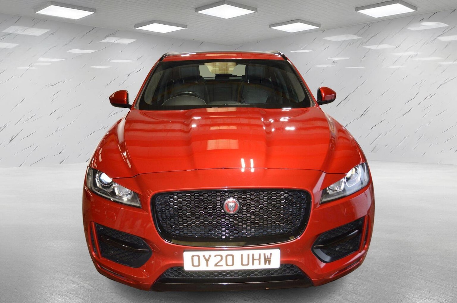 Used Jaguar F-Pace 2020 for sale - 77342680: Photo 2
