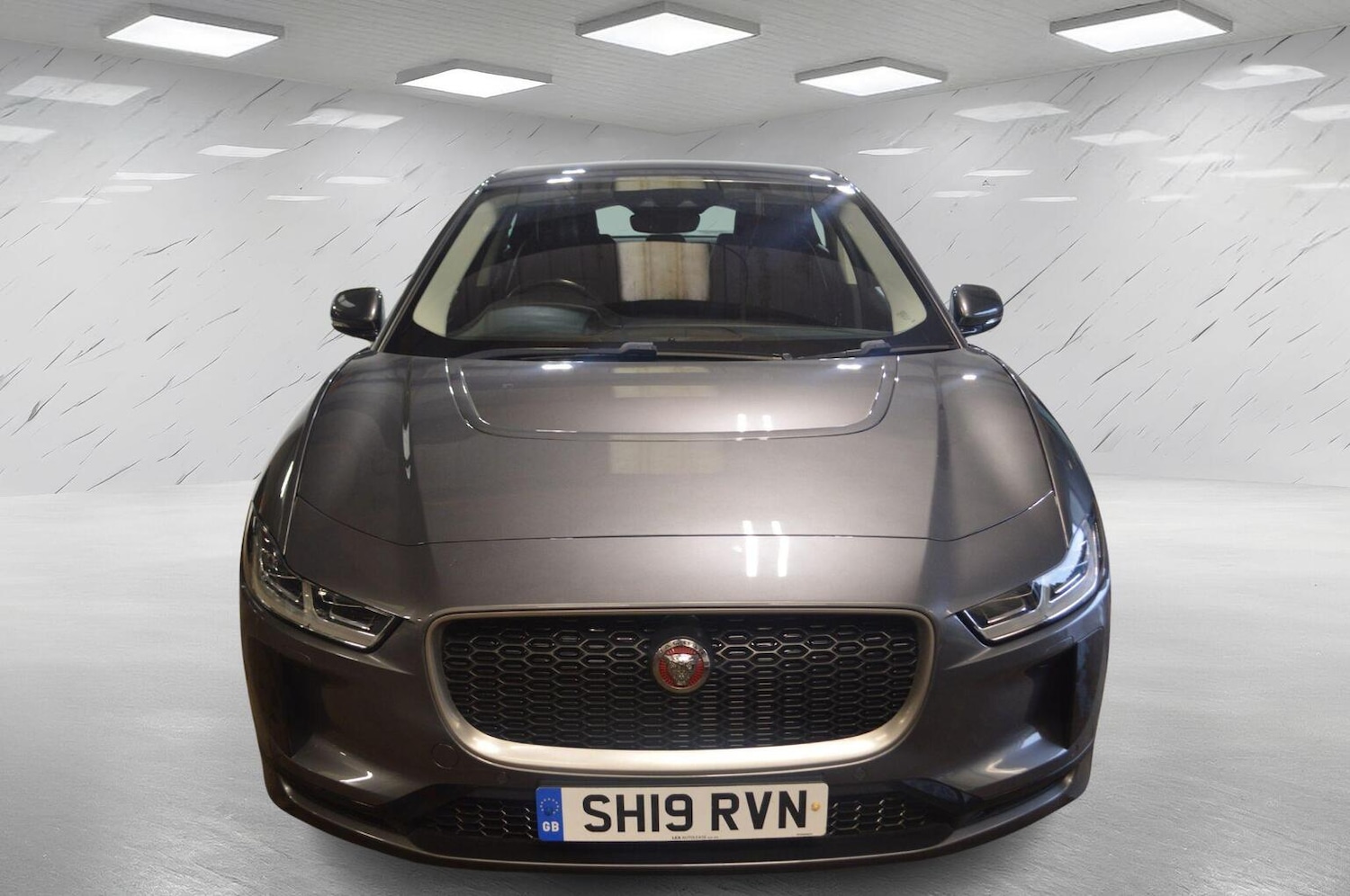 Used Jaguar I-Pace 2019 for sale - 76334846: Photo 2