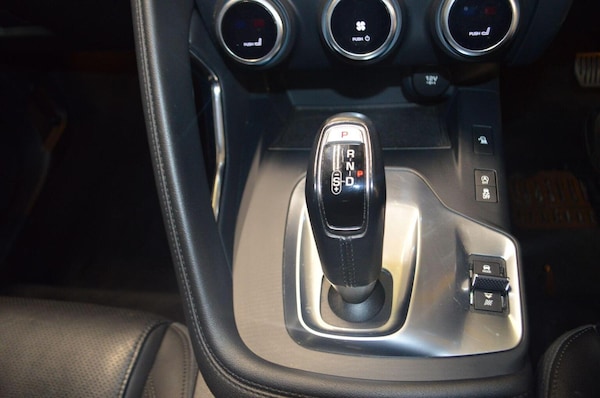 Used Jaguar E-Pace 2018 for sale - 76093789: Photo 34
