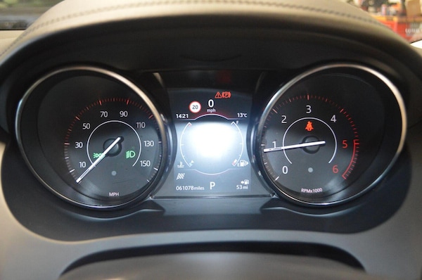 Used Jaguar E-Pace 2018 for sale - 76093789: Photo 38