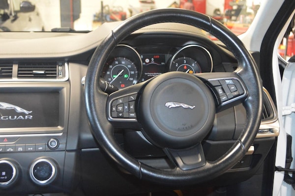 Used Jaguar E-Pace 2018 for sale - 76093789: Photo 44