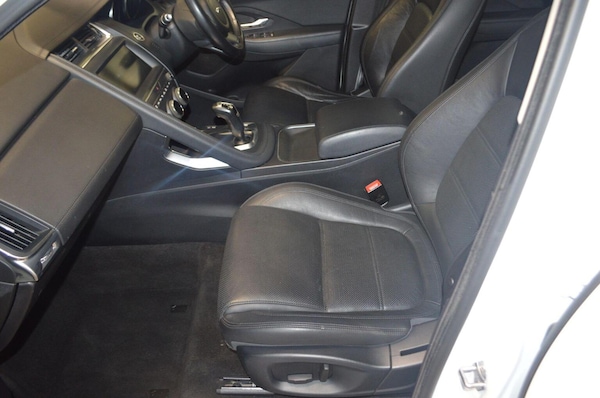 Used Jaguar E-Pace 2018 for sale - 76093789: Photo 48