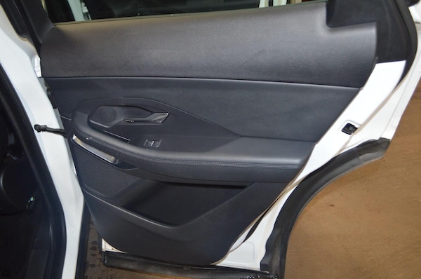 Used Jaguar E-Pace 2018 for sale - 76093789: Photo 52