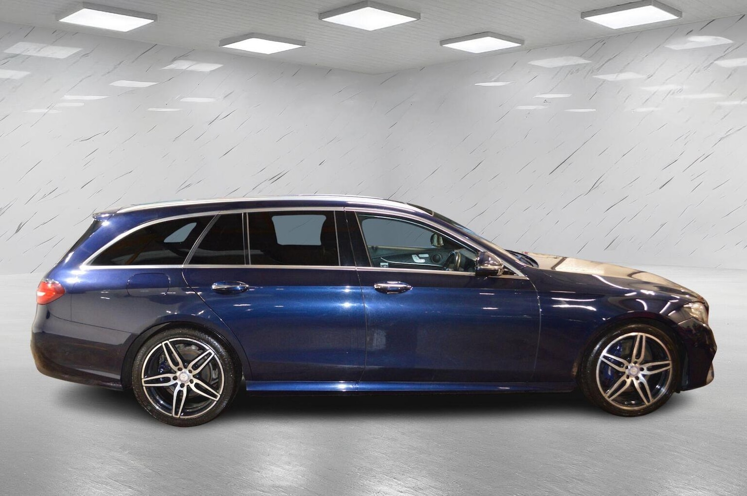 Used Mercedes-Benz E Class 2016 for sale - 76471134: Photo 4