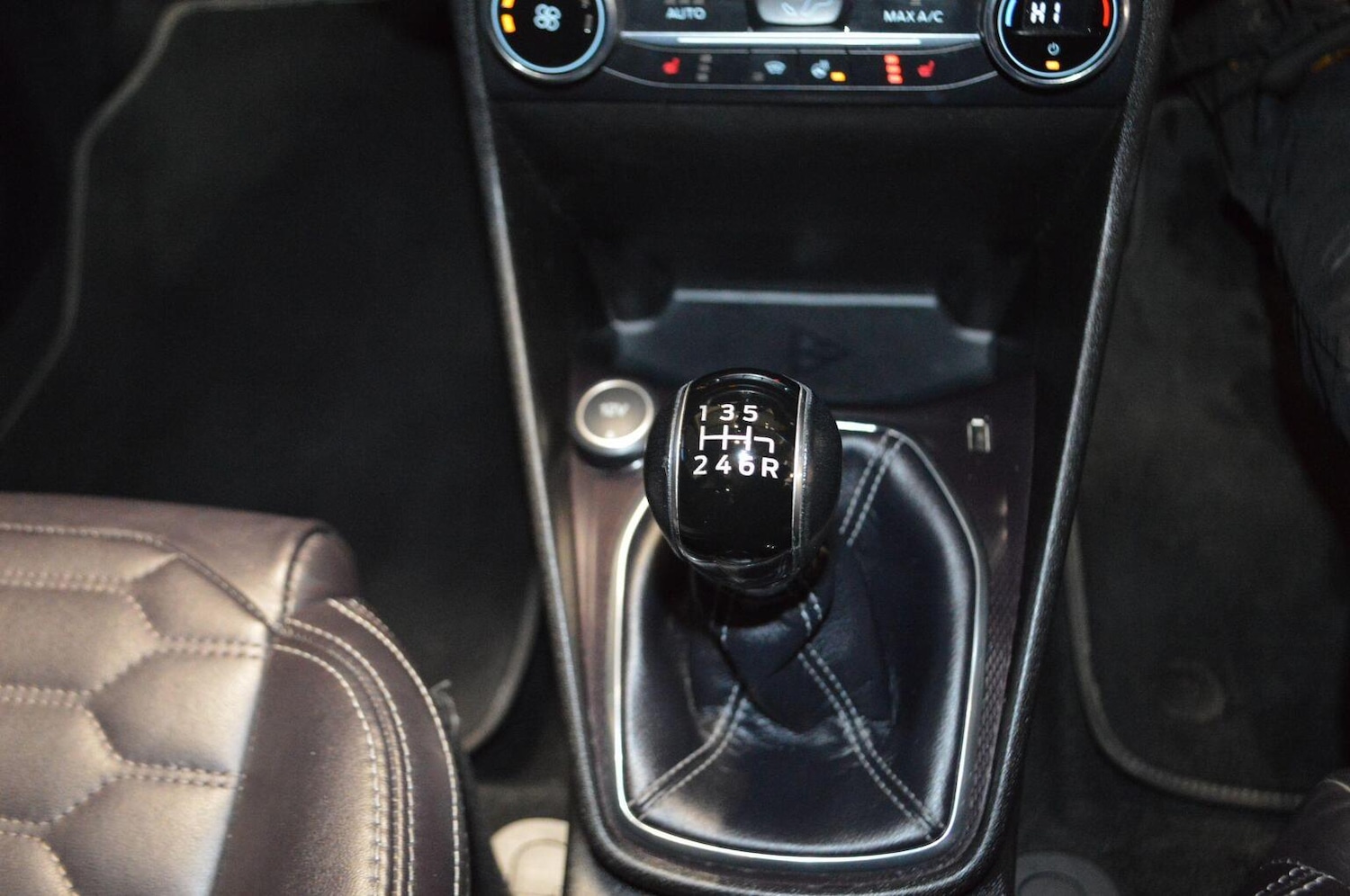 Used Ford Fiesta 2018 for sale - 77129519: Photo 37