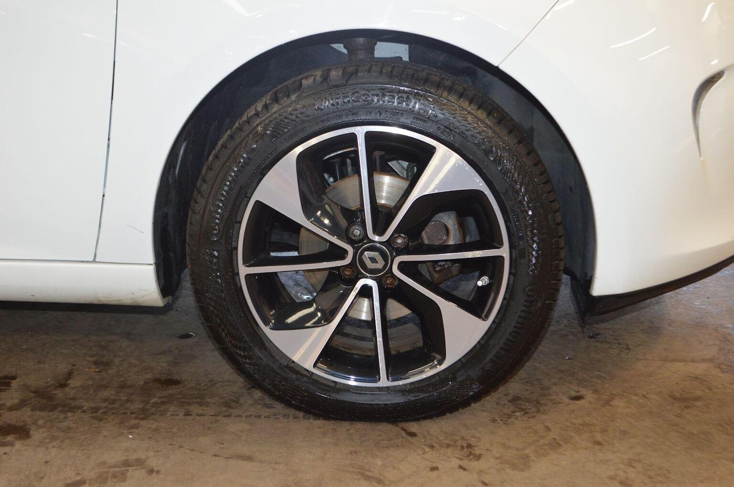 Vehicle 27