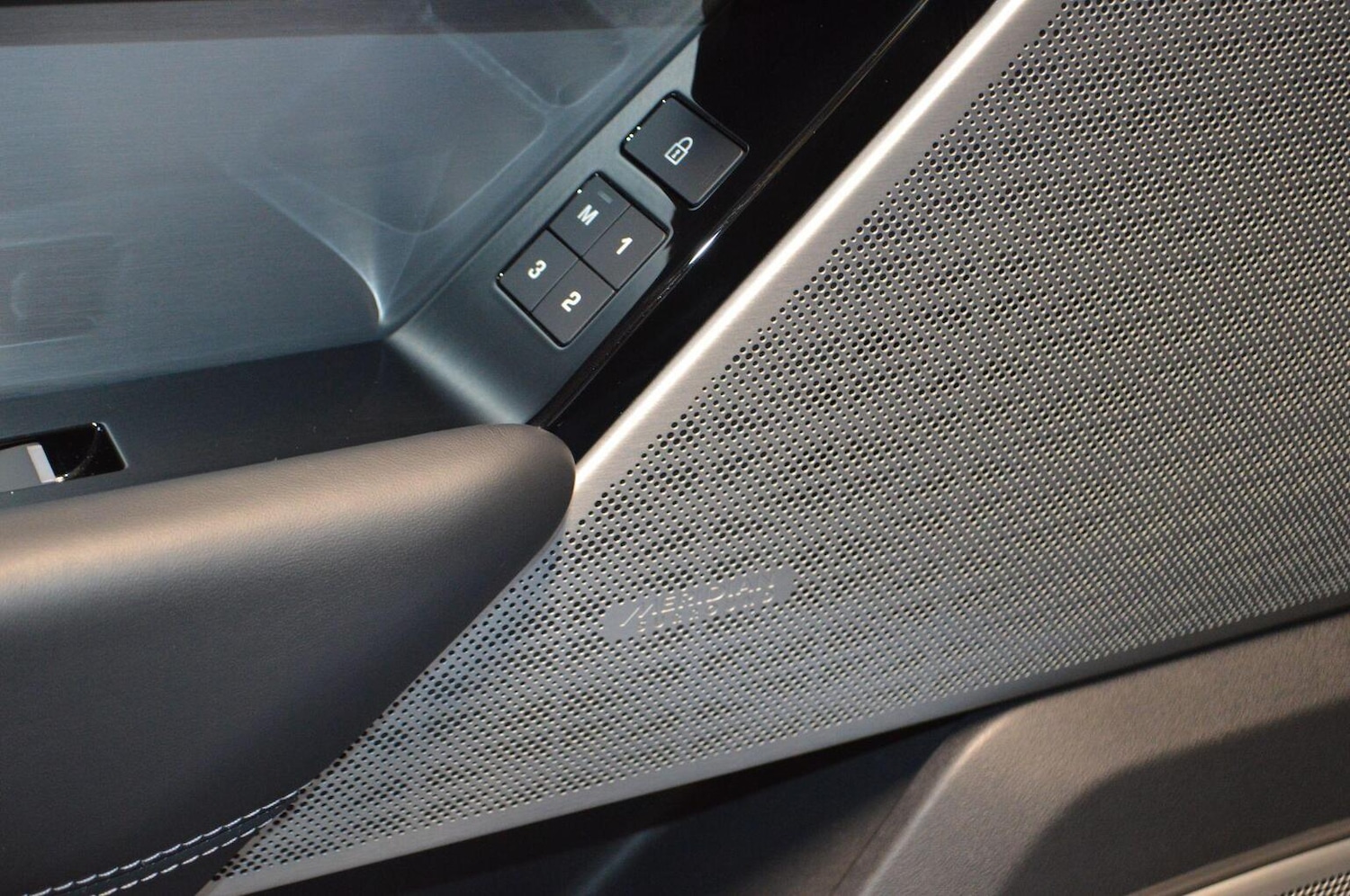 Used Land Rover Range Rover Velar 2022 for sale - 77357307: Photo 31